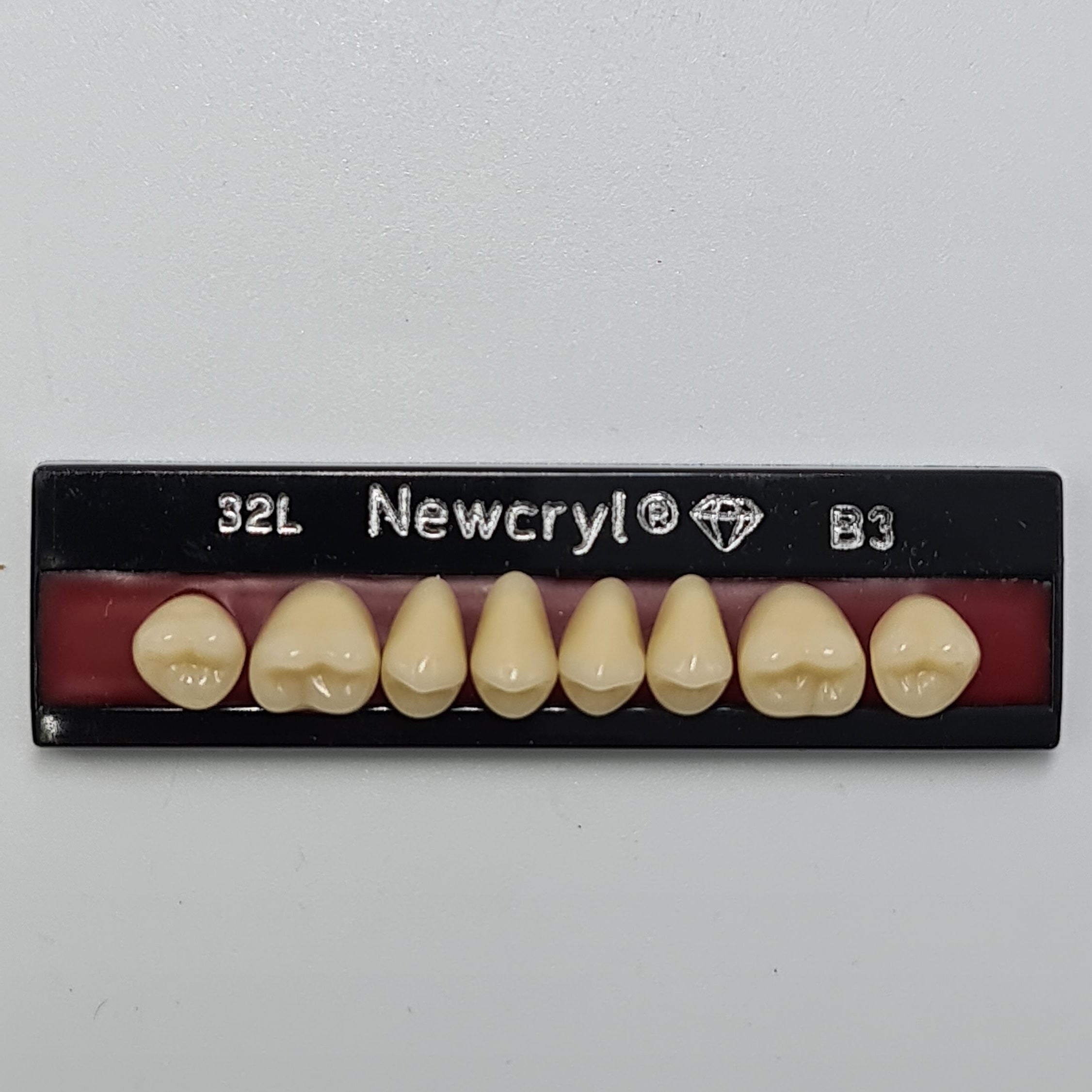 Dientes newcryl superior posterior