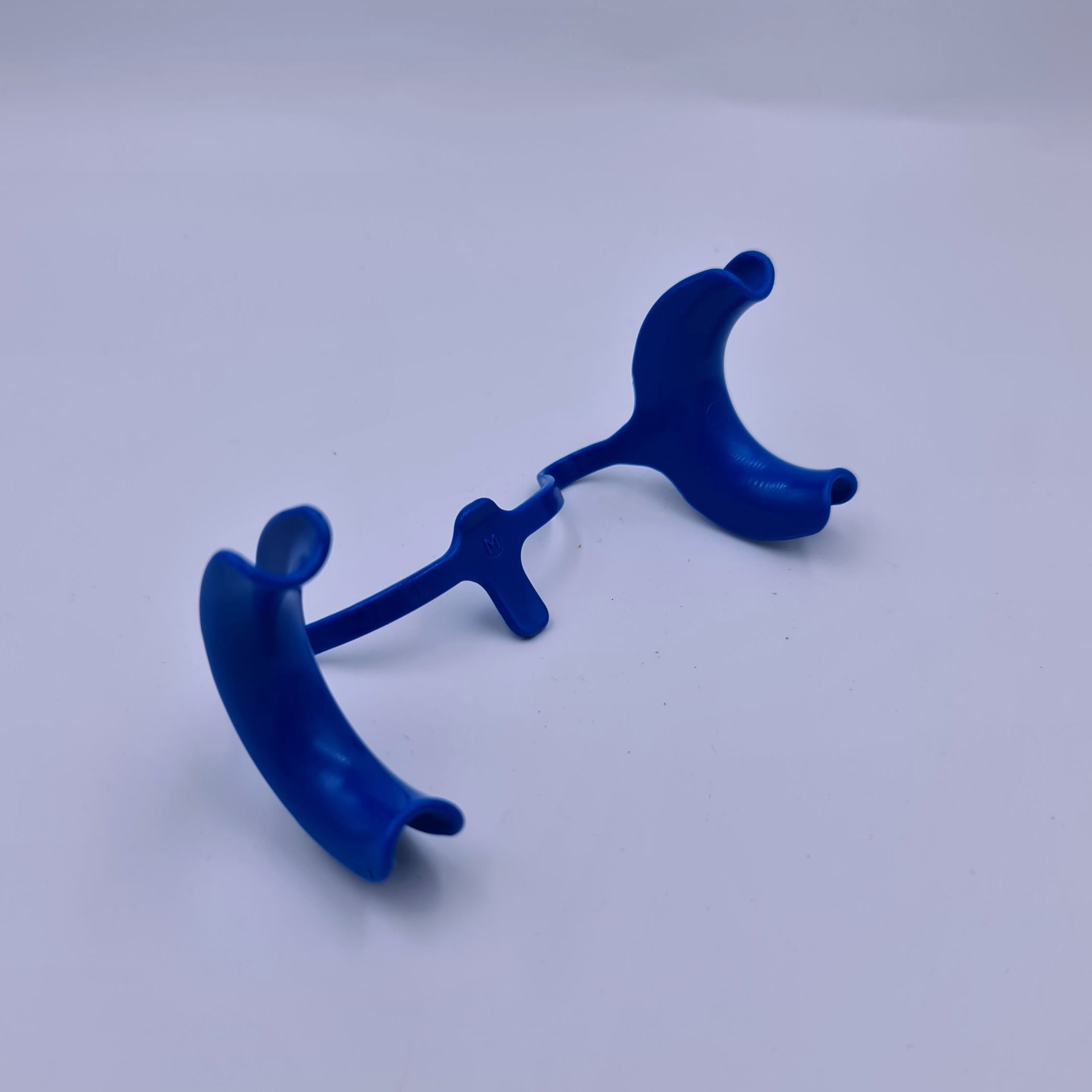 Retractor carrillo stylus