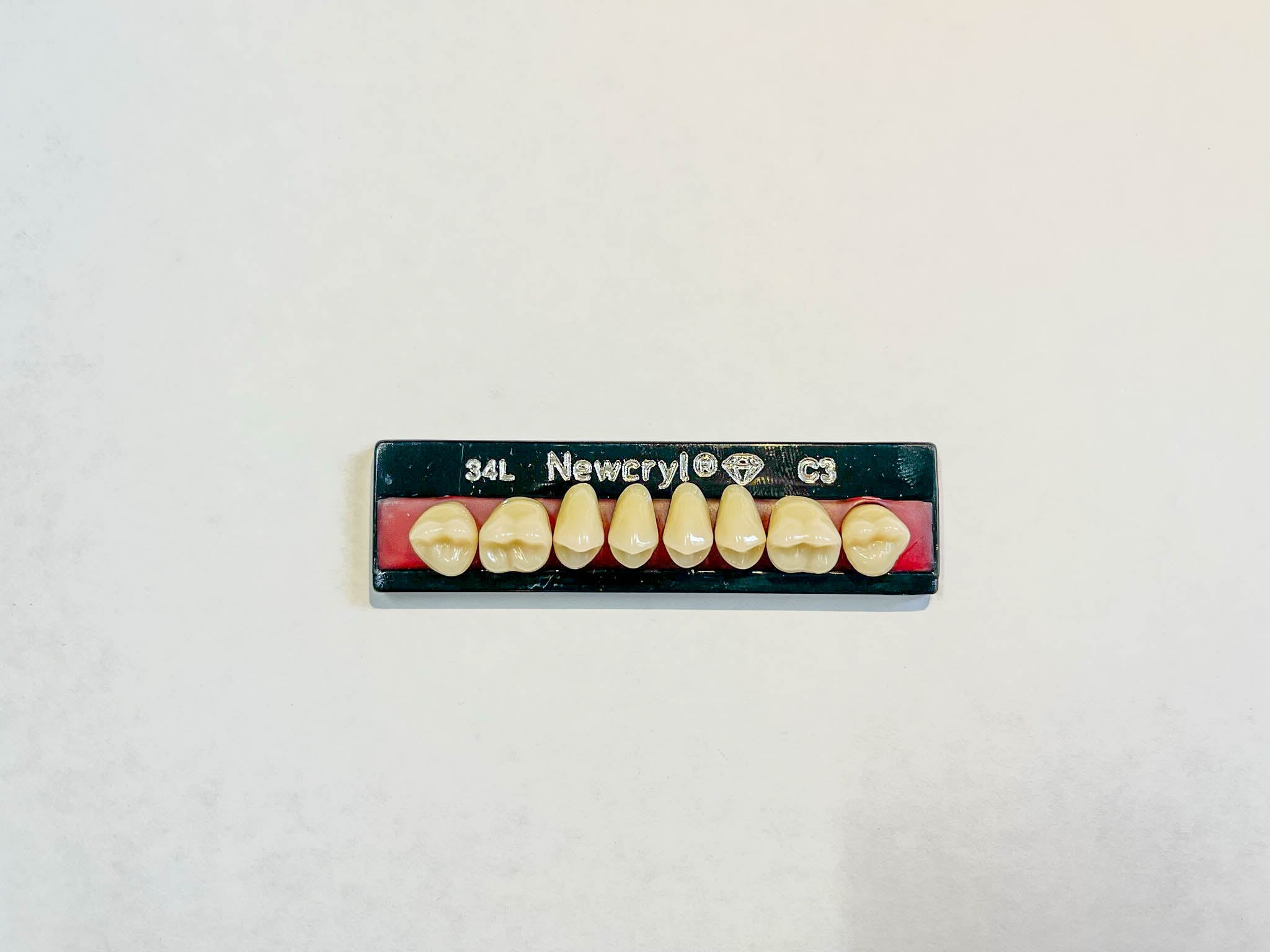 Dientes newcryl x 8 sp 34l col c3