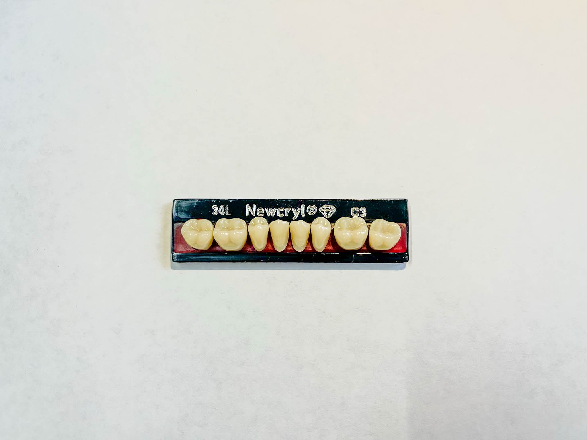 Dientes newcryl x 8 ip 34l col c3